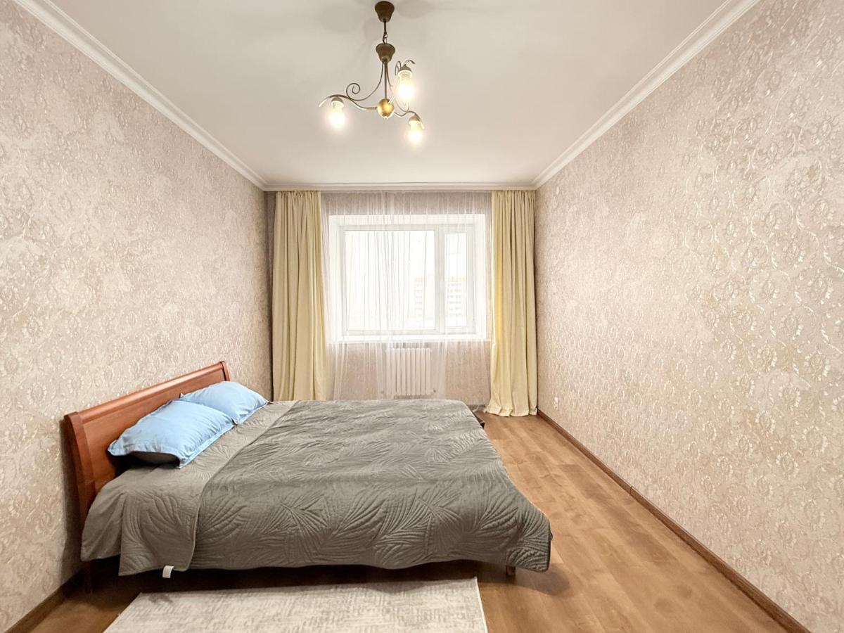 Keruen shopping mall, Abu Dhabi Plaza shopping mall, Baiterek - B&B Astana