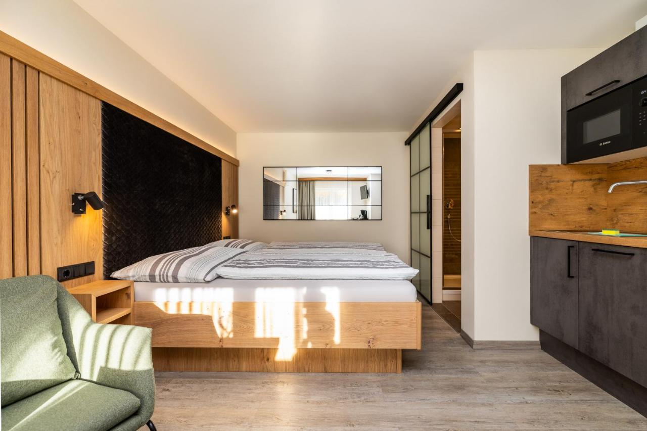 Studio Apartment with One Double Bed