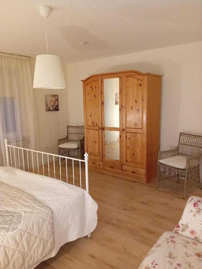 Casa Lobi - Die Ferienwohnung mit Ausblick! - B&B Korbach