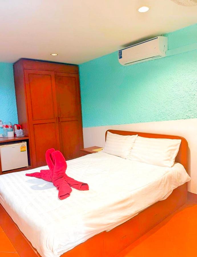 Suki Palm - B&B Ban Bang Chak