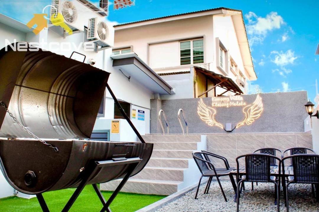 Kampung Villa - Hidden Gem In Klebang By Nestcove - B&B Klebang Besar