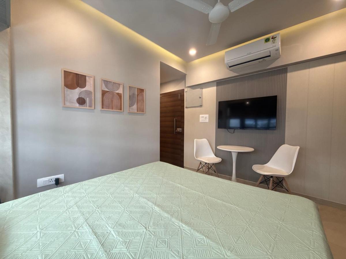 Bandra's Prime Studio - B&B Mumbai