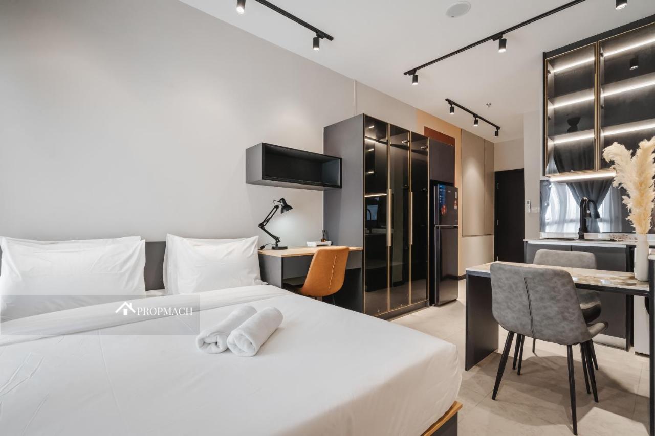 Deluxe Studio met Queensize Bed