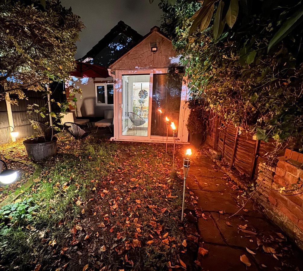 Cozy Cottage Coventry self check-in after 3pm, Pets Friendly - B&B Longford