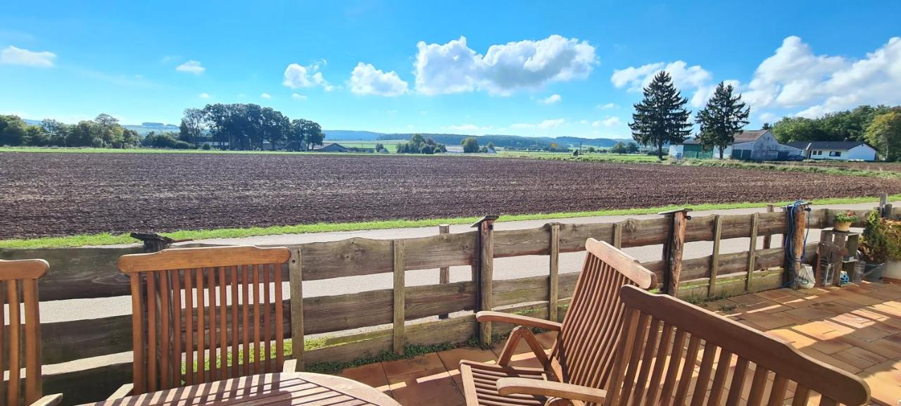 "An der Kapelle" Ferienwohnung in Mechernich OT Holzheim - Chambres d’hôtes Mechernich