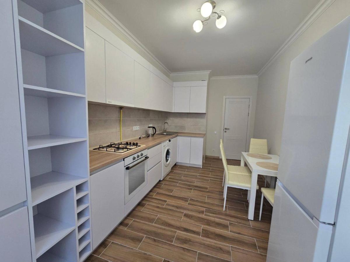 Красивая квартира на Телецентре - Chambres d'hôtes Chişinău