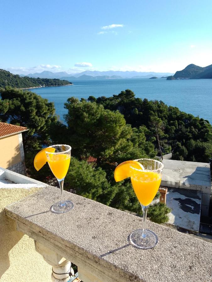Apartments Laura - Mljet - B&B Sobra