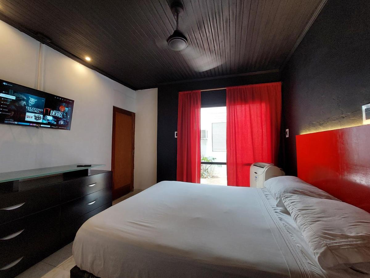 Basic Triple Room with Shared Bathroom