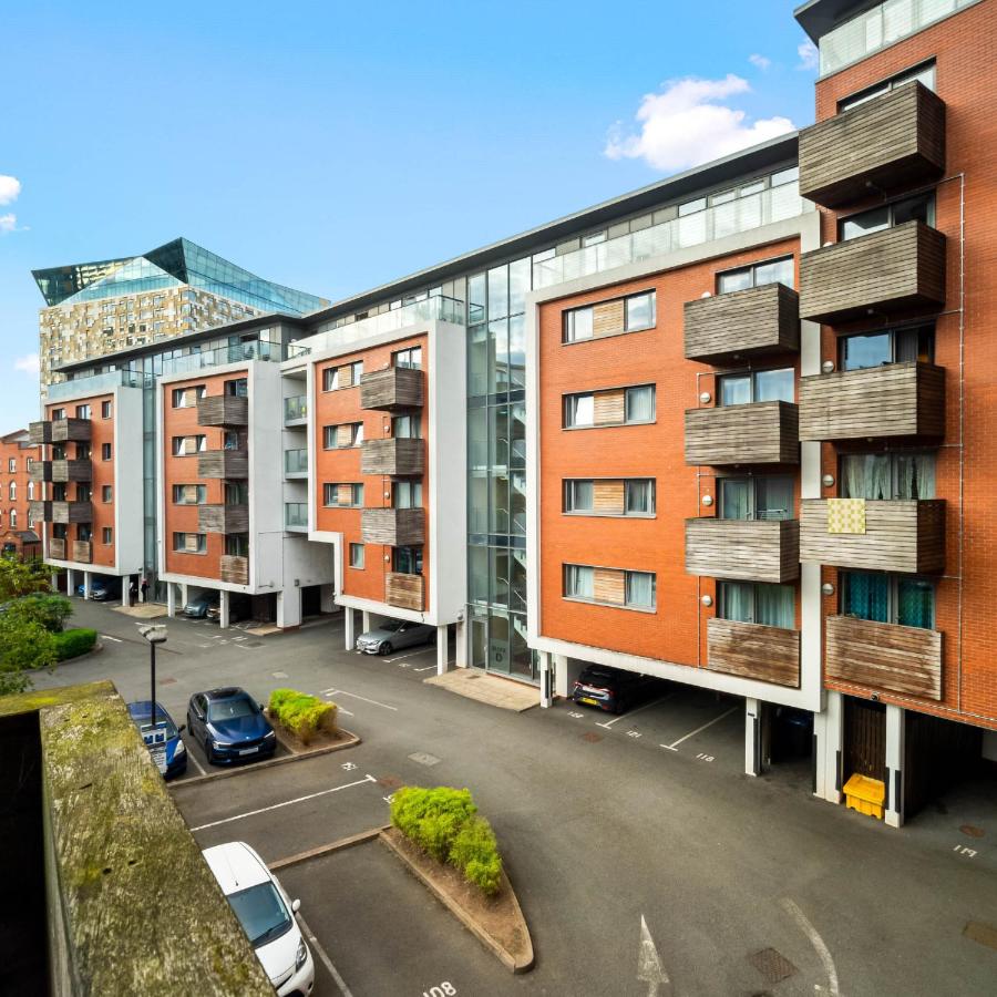 Spacious Apartment - City Center - Smart TV - Balcony - Netflix 85SL - Bed and Breakfast Birmingham