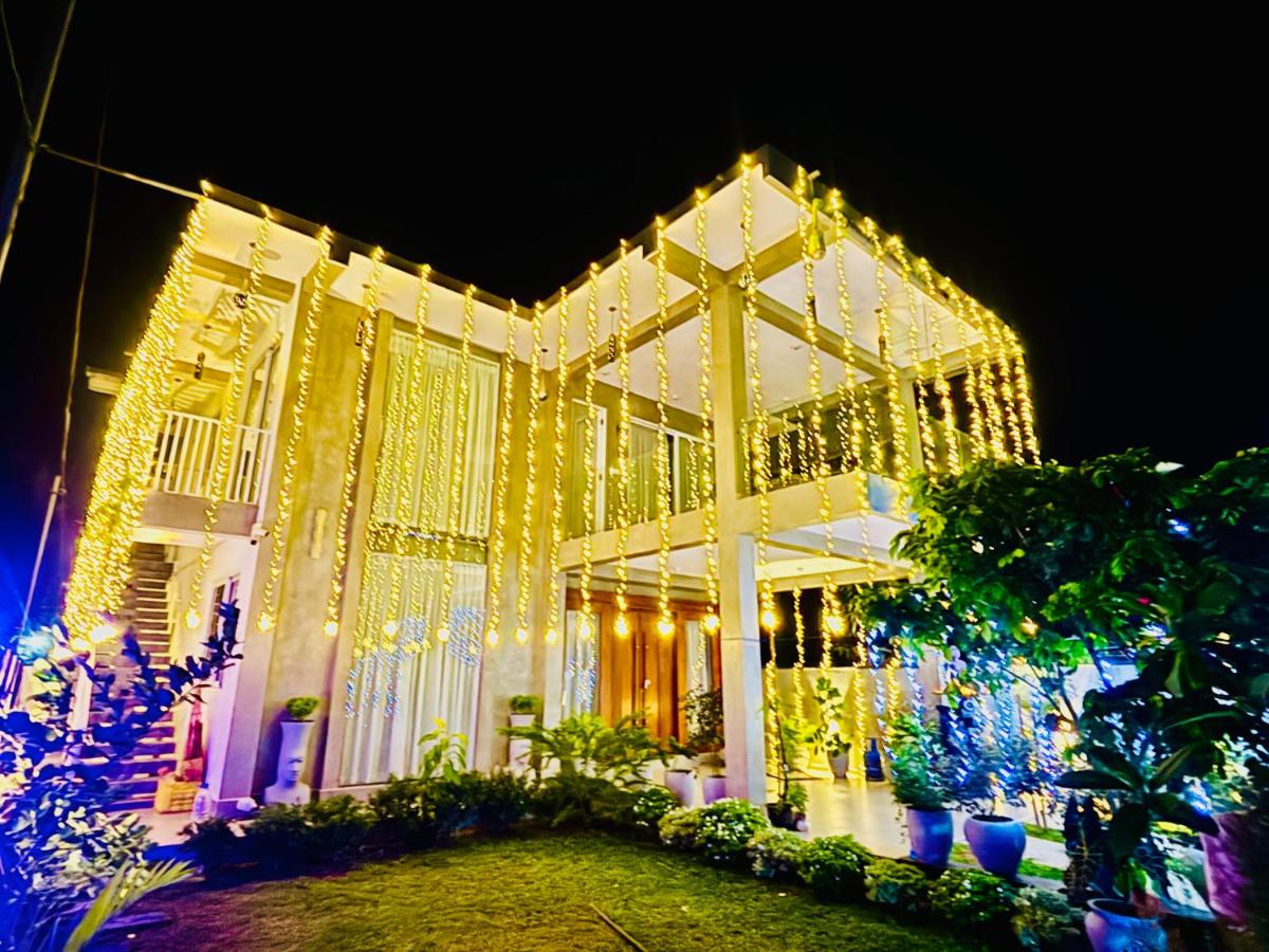 Villa AURA - B&B Weligama