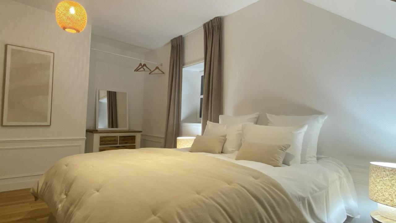 Camera Matrimoniale/Doppia con Letti Singoli con Bagno Privato