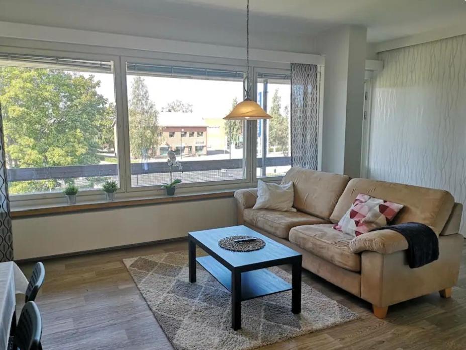 ELZA - Modern flat in Närpes Centre - 24h Check in - B&B Närpes