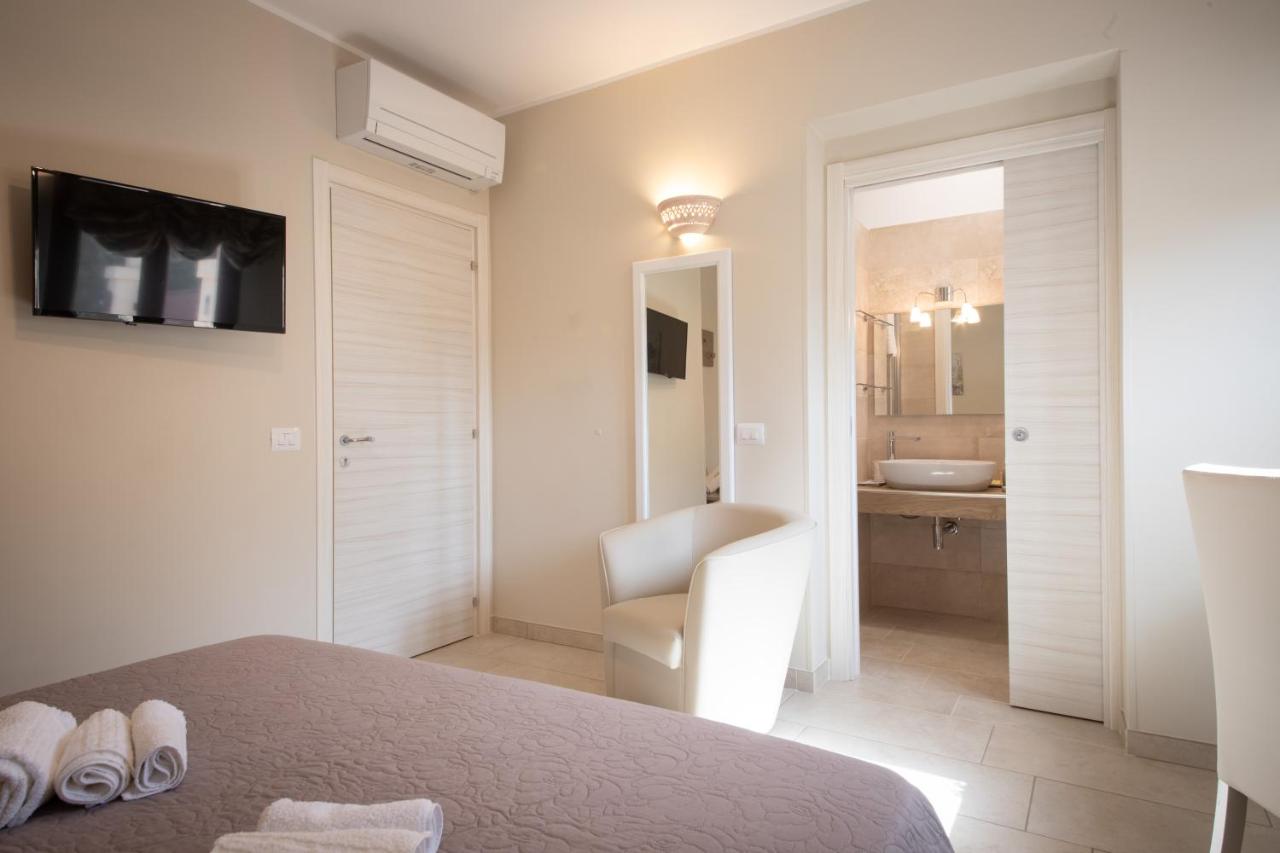 Camera Doppia con Letti Singoli con Bagno