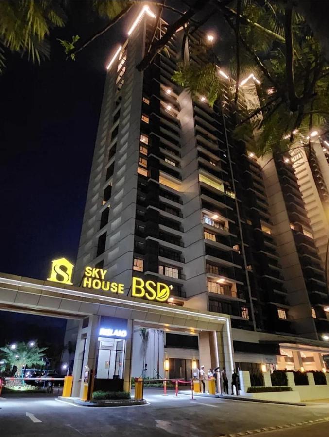 Apartemen SKY HOUSE BSD City Lt 2 LUXURY BALCONY - Bed and Breakfast Samporo
