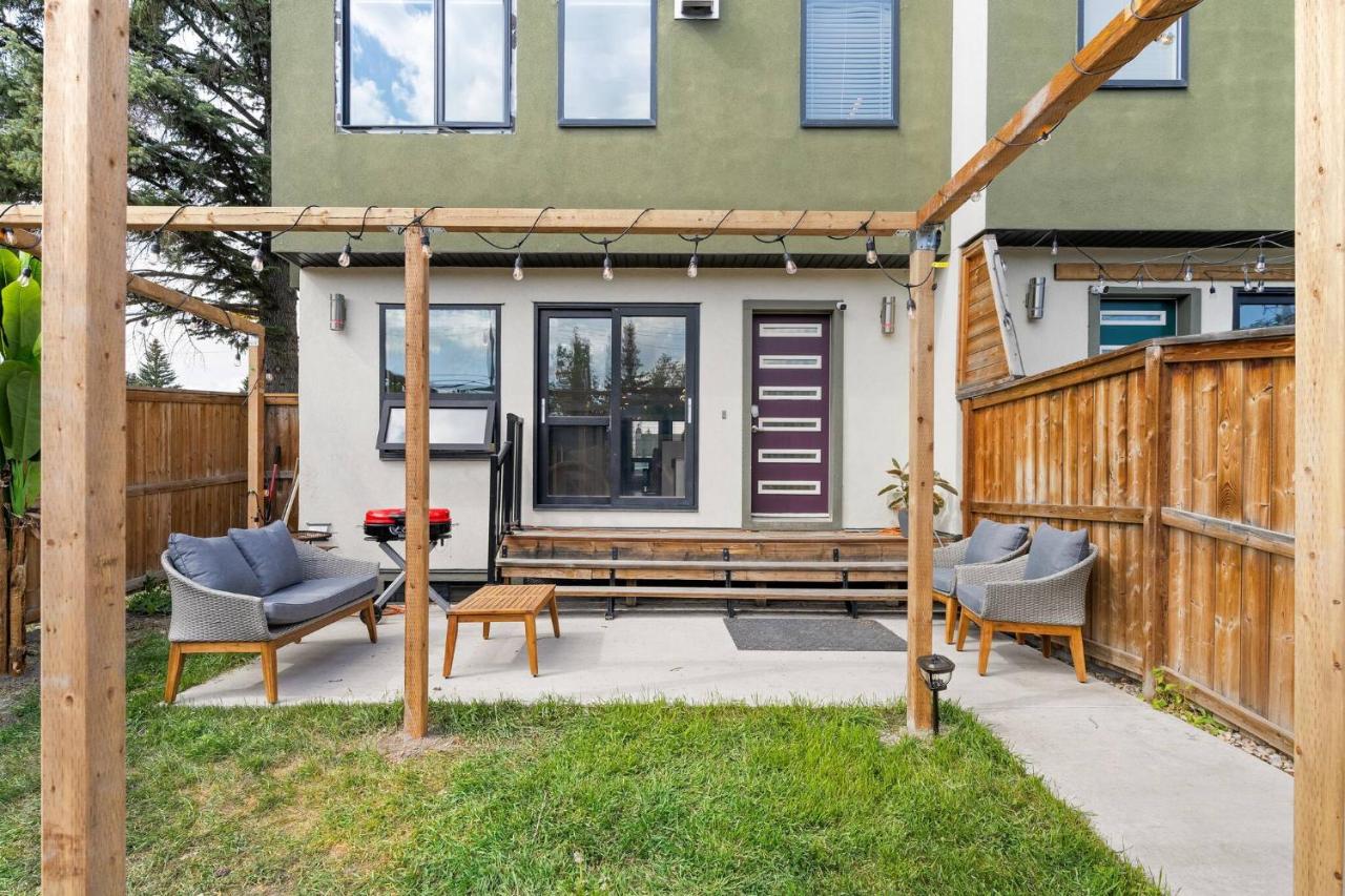 *Spectacular* Sauna |Rocket-ship|Game-Room|Hammock - B&B Calgary