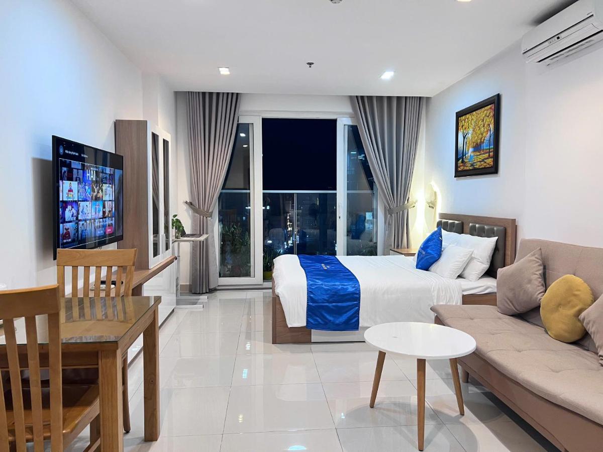 Studio Apartment with Balcony