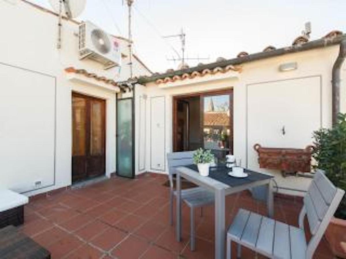 Attic Up On Florence - B&B Firenze
