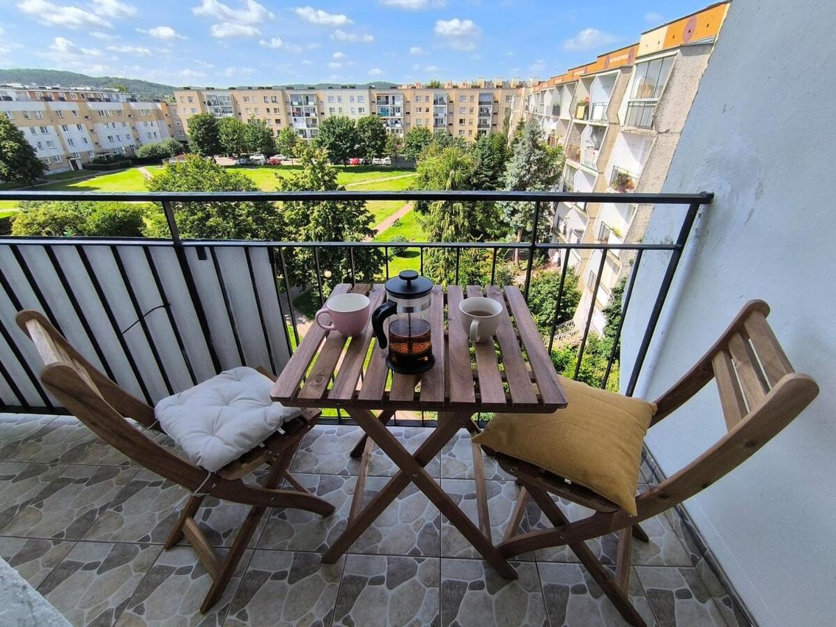 Słoneczny Apartament Kujawska - B&B Rumia