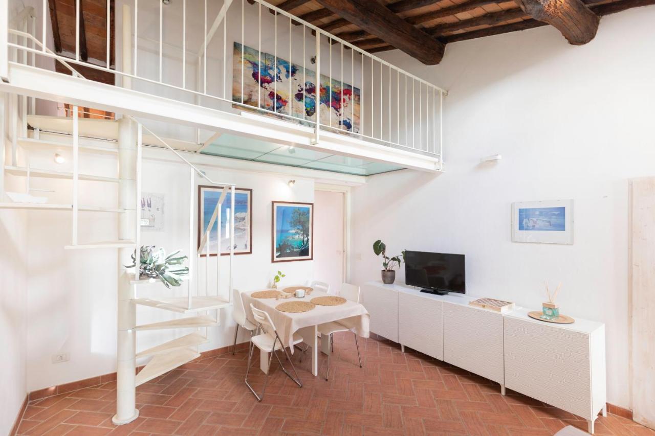 Appartamento Piazzetta 5 by ElbaSummer - Bed and Breakfast Portoferraio