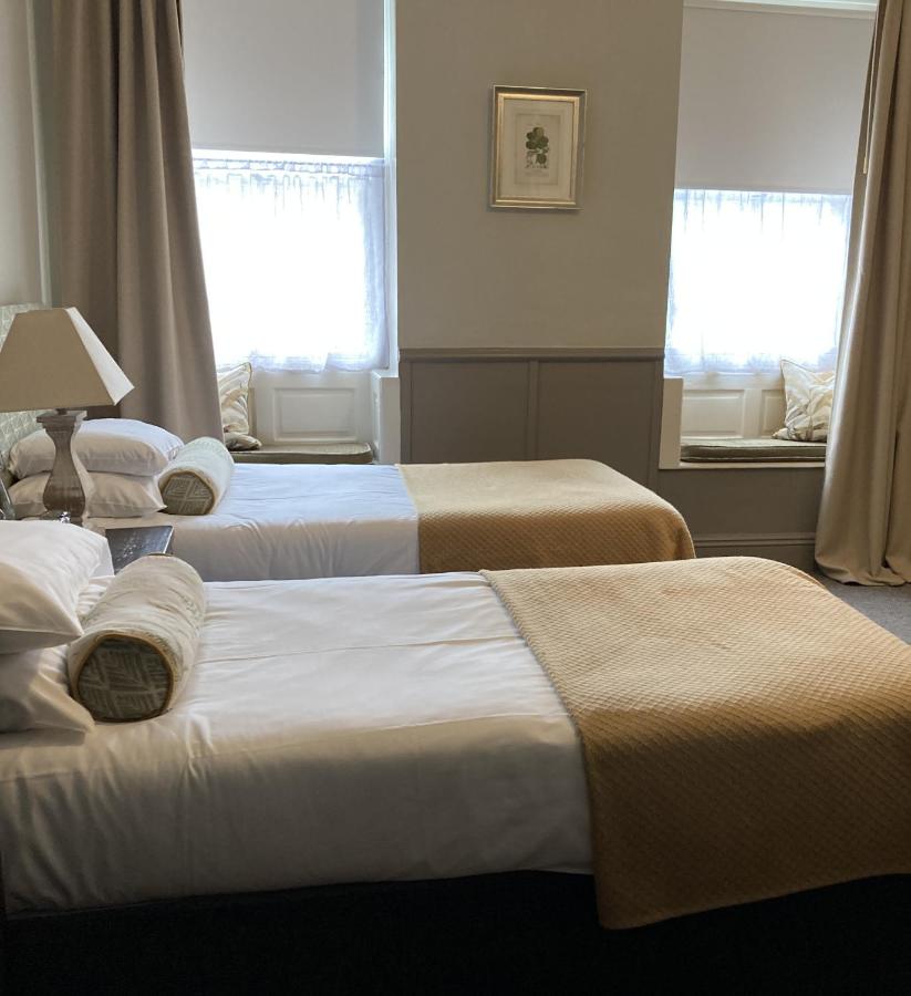 Camera Doppia con Letti Singoli con Bagno Privato