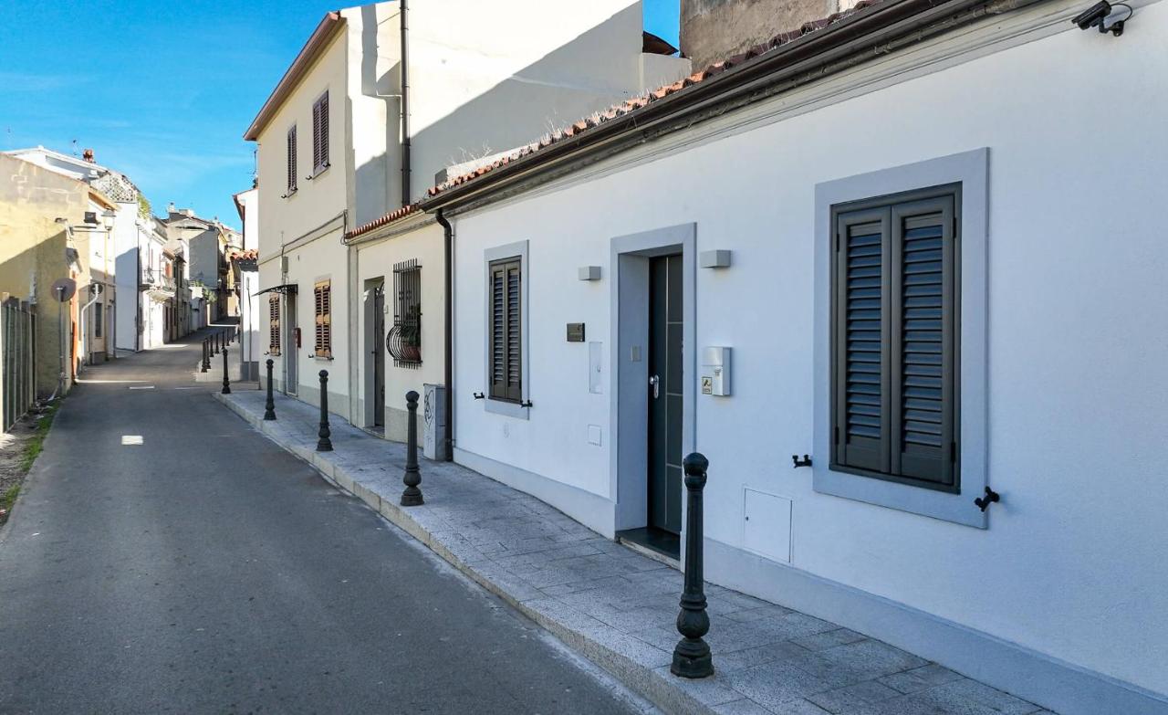 Luxurious and posh in Historical Centre - Superior la Marmora Town House - Completely Renovated & fully Equipped - Bed and Breakfast Olbia