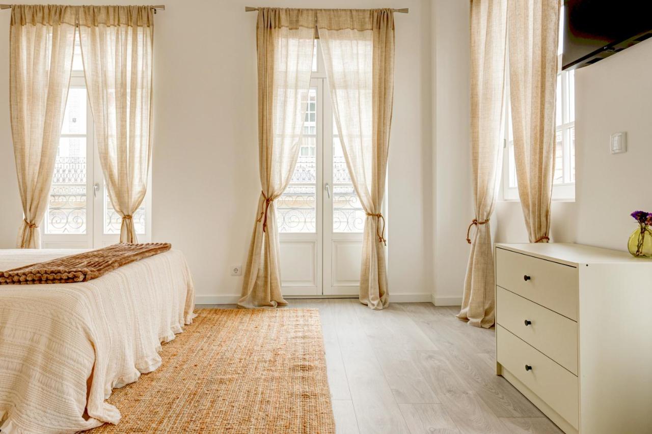 Elegant City House Moderno no Centro da Cidade - B&B Chaves
