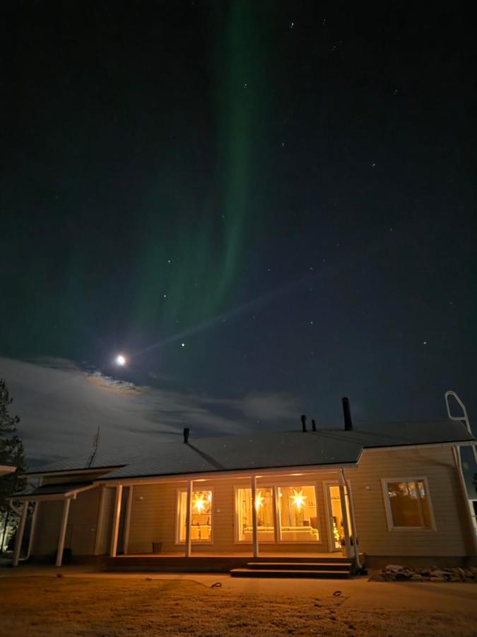 Spacious Modern House for Winter Holiday - B&B Rovaniemi