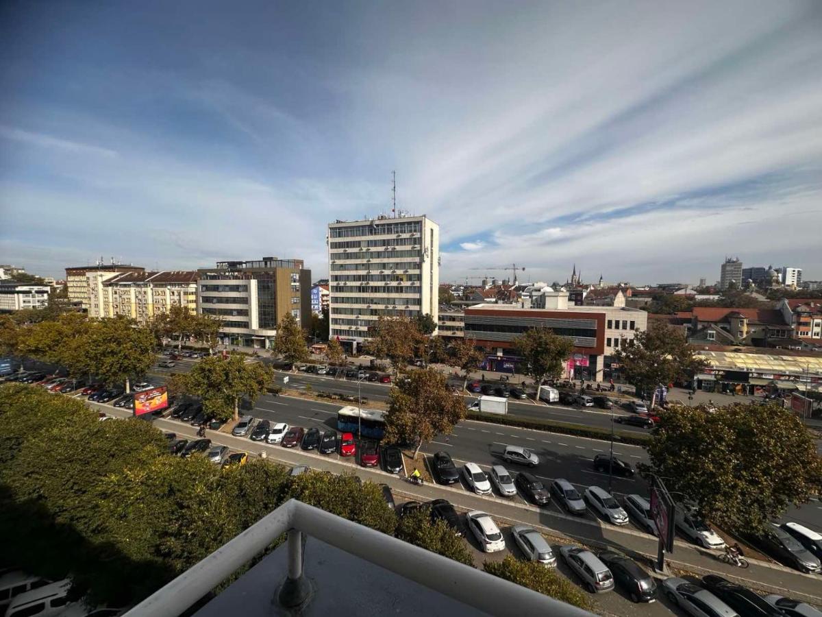 Bulevar 77 - Bed and Breakfast Novi Sad