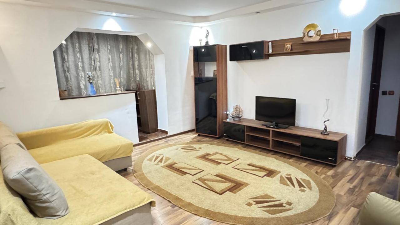 Apartament 2 camere Calea Bucuresti - B&B Craiova