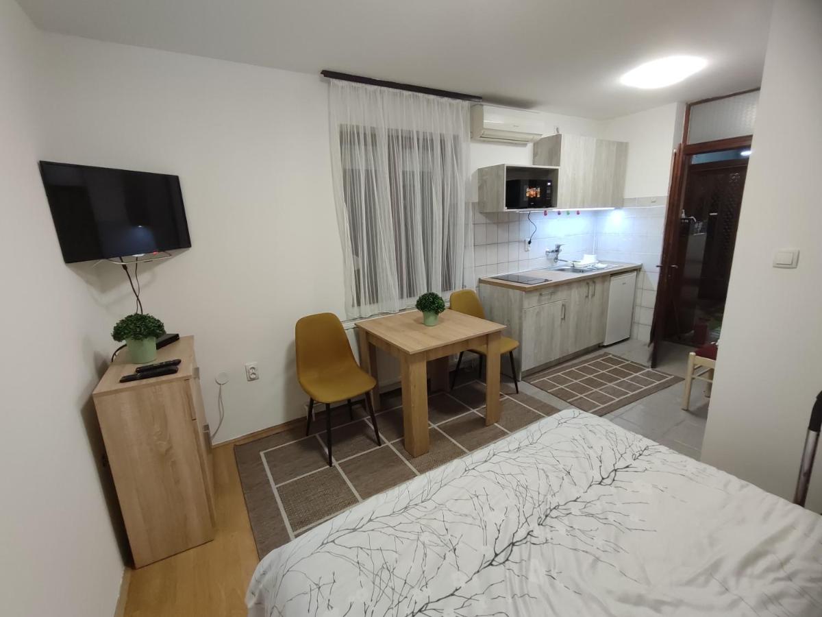 Apartman Stay 23 Studio - Bed and Breakfast Smederevo