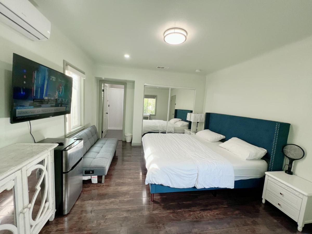 华人区花园别墅 - B&B Temple City