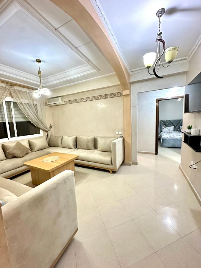 Monopolio gar tgv 5 min - B&B Tangeri