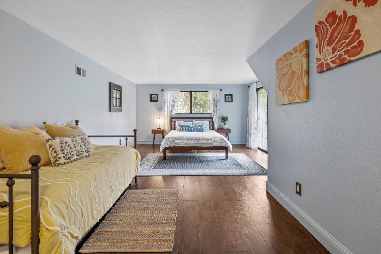 Russian River Wine Retreat: Hot Tub, BBQ,& Deck - B&B Forestville