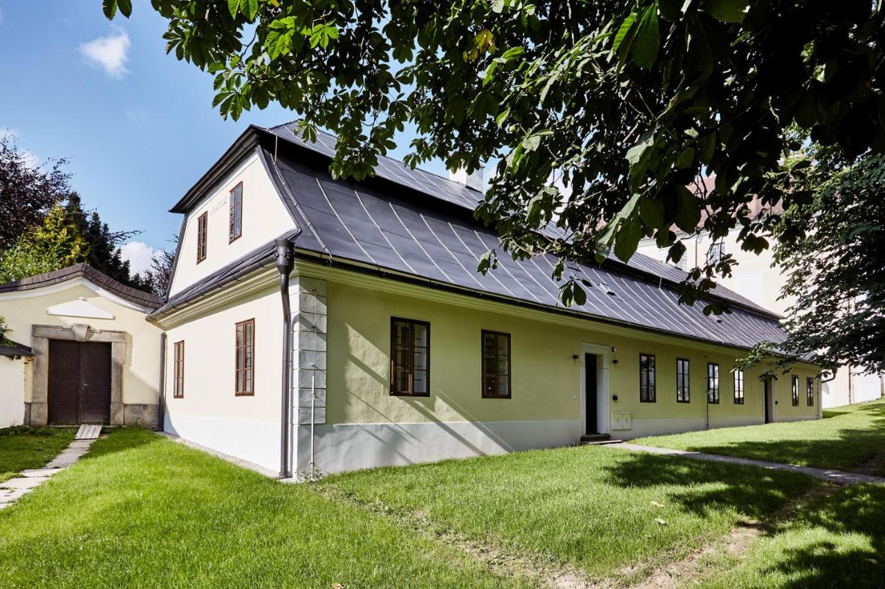 Large Double or Twin Room