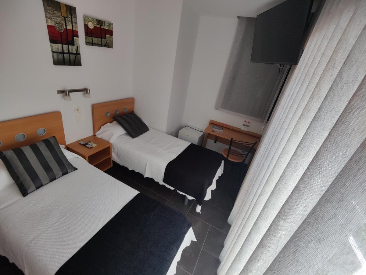 Habitación Doble con baño privado - 2 camas