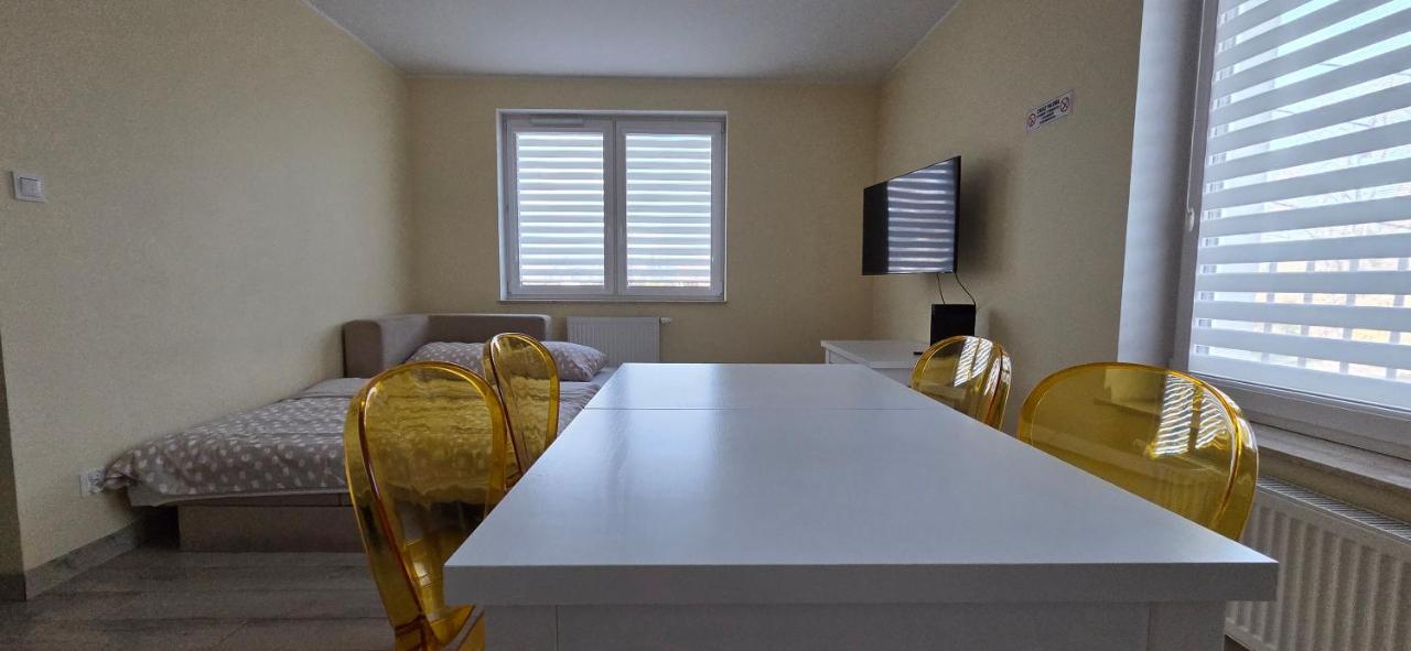 Apartament Rodzinny Silver 3 Sypialnie - B&B Oława