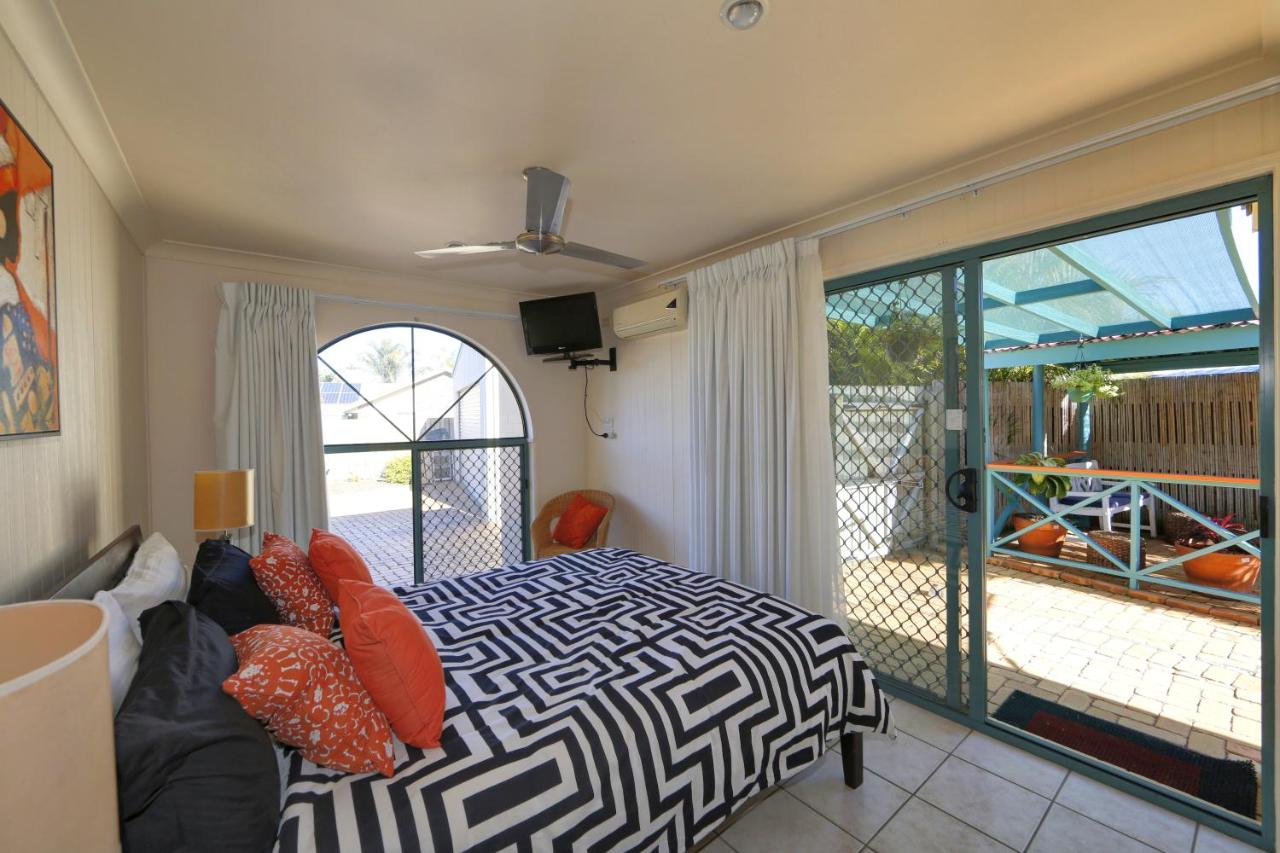 Queen Room with Garden View
