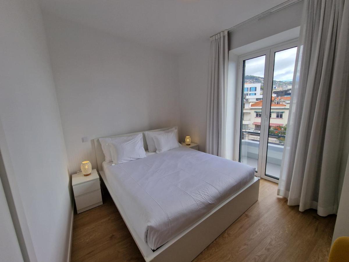 Apartamento de 3 dormitorios con balcón