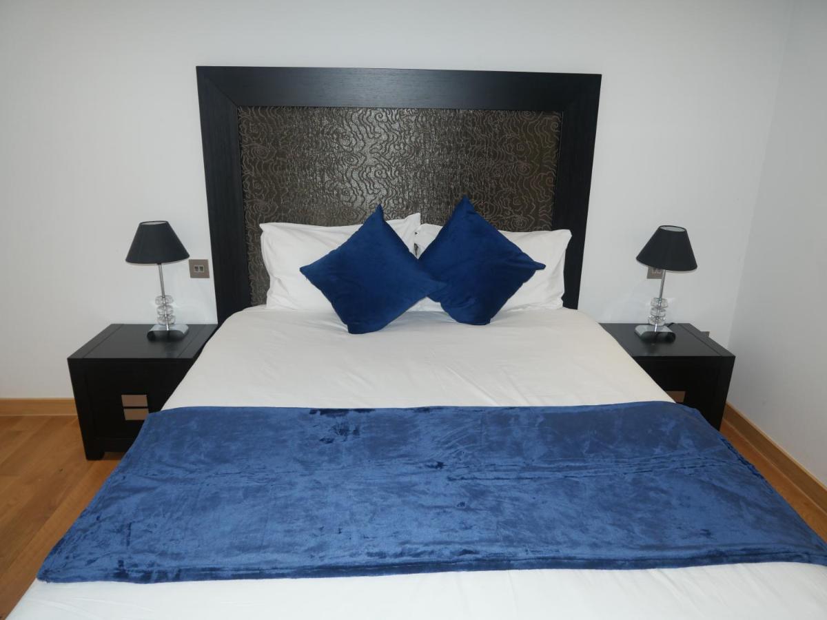 Tropical Paradise at Luxurious Ocean Village - B&B Gibilterra