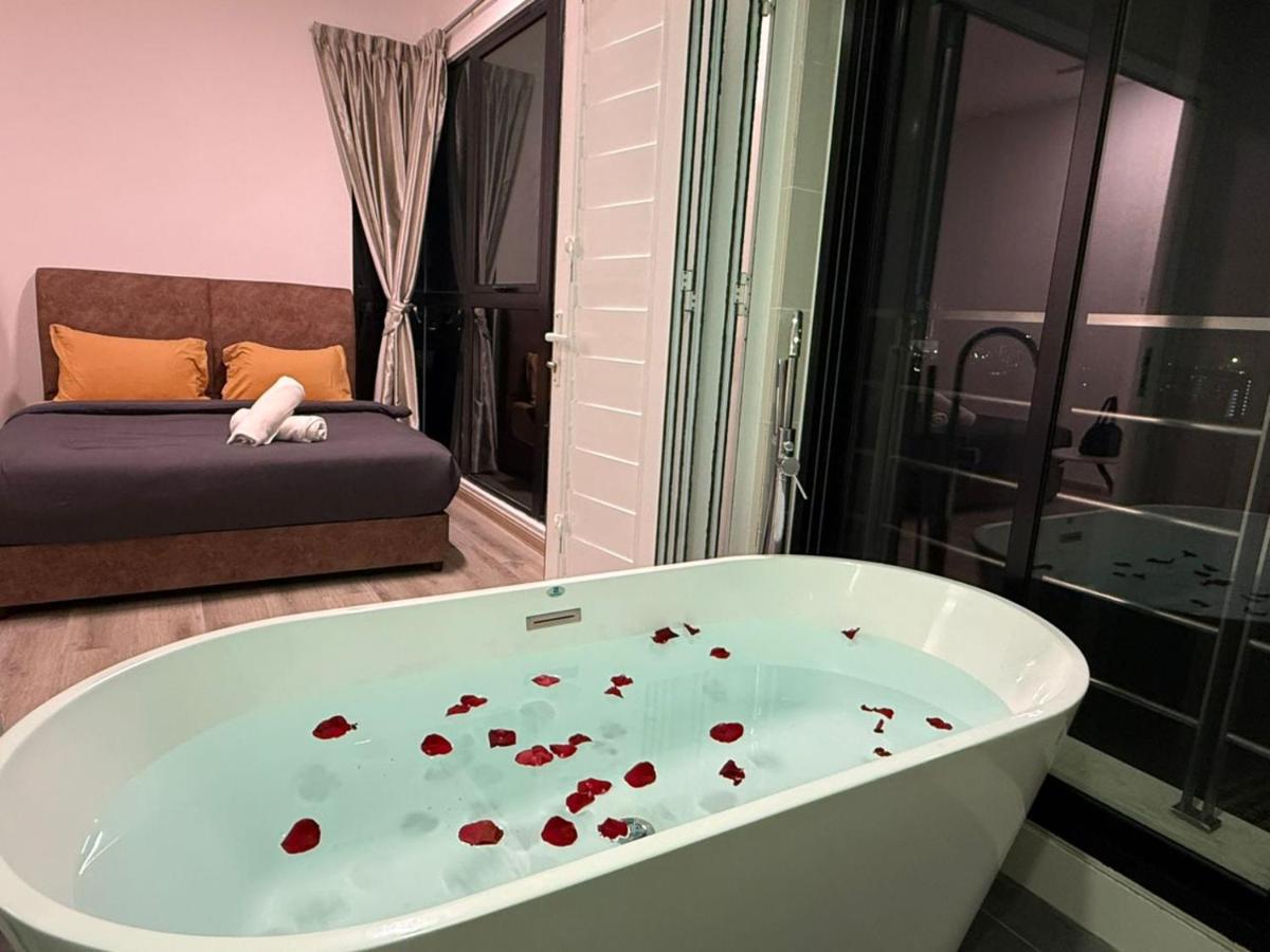 Midvalley Mosaic Southkey industry nest JB CIQ 3BR10PAX - Ferienwohnung Johor Bahru