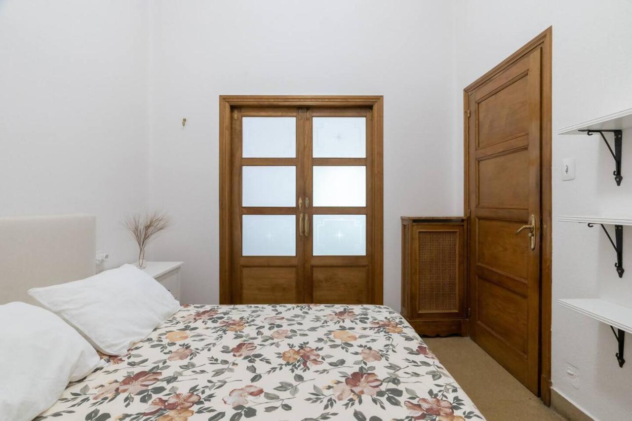Casa Bogart Apto 5 dormitorios - B&B Ourense