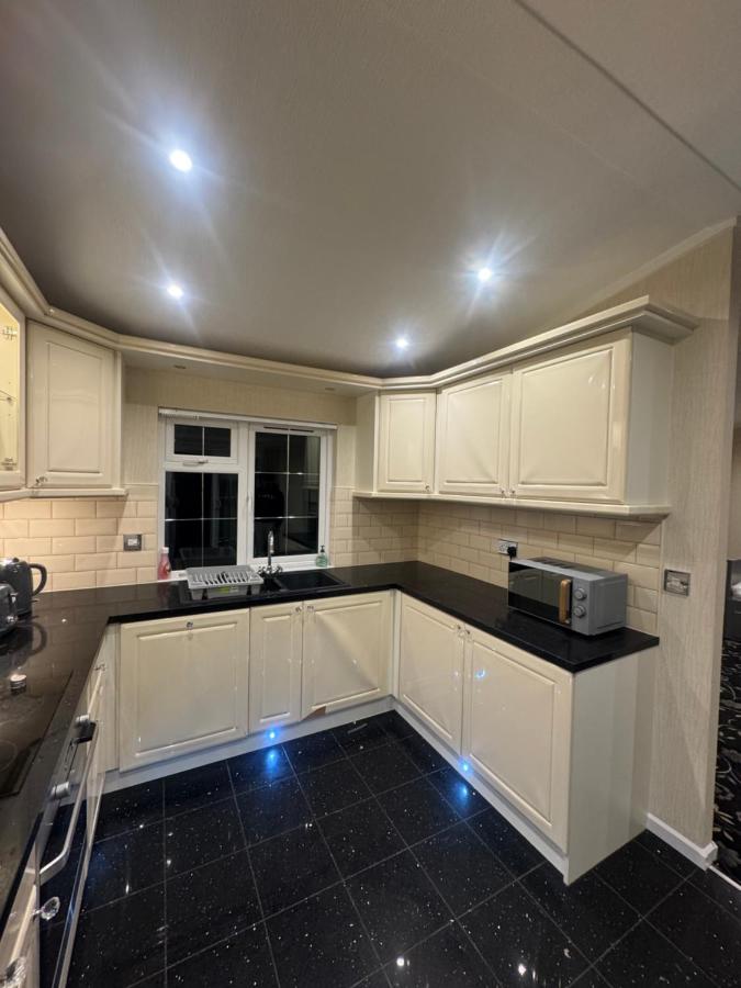 Appartamento con 2 Camere da Letto e Vista Giardino