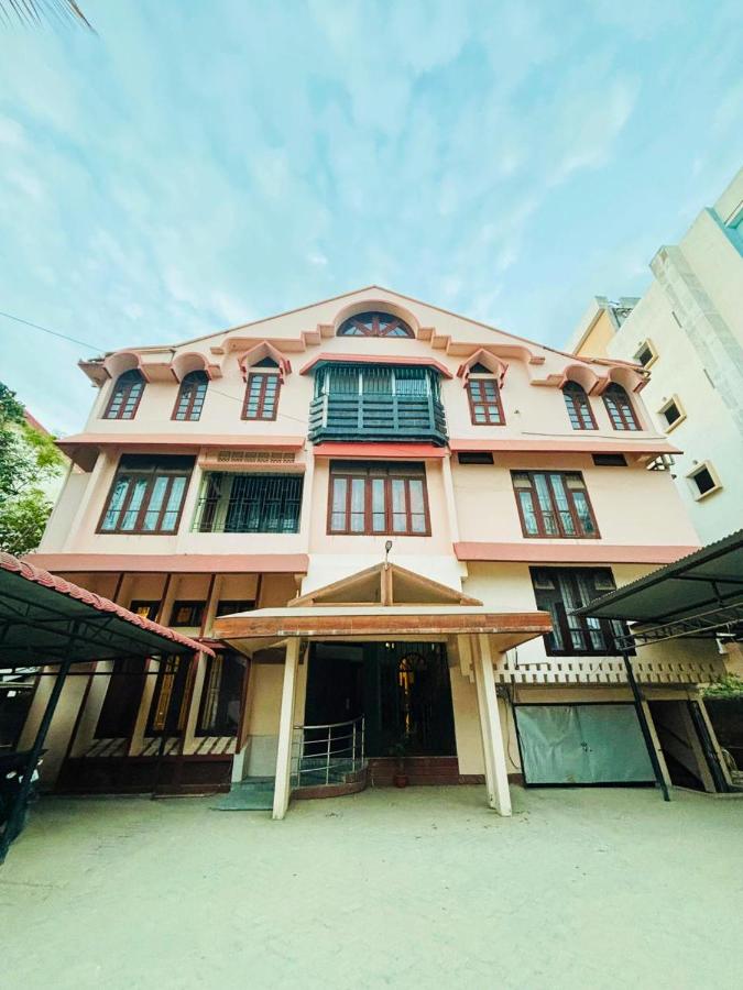 Yokosso Inn - Bed and Breakfast Guwahati