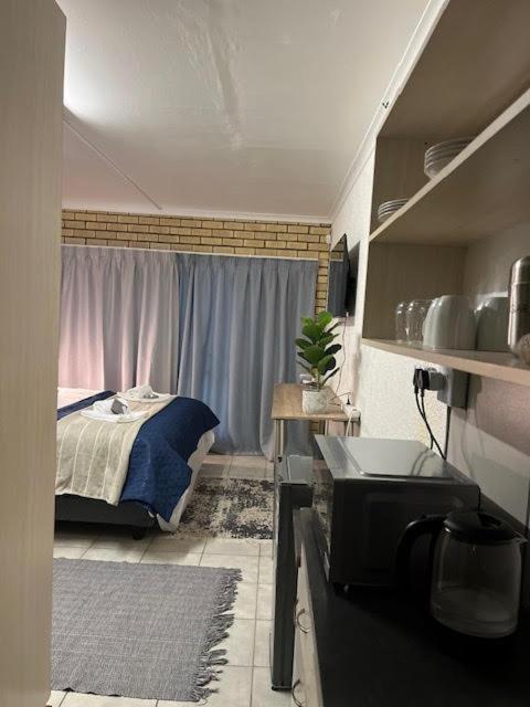Compass Overnight Langenhovenpark - B&B Bloemfontein
