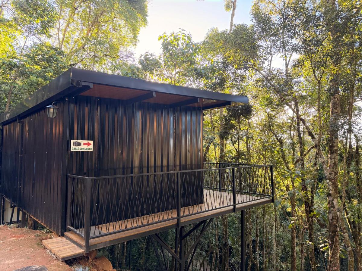 Chalés Villa Alecrim COM HIDROMASSAGEM E AR CONDICIONADO - B&B Campos do Jordão