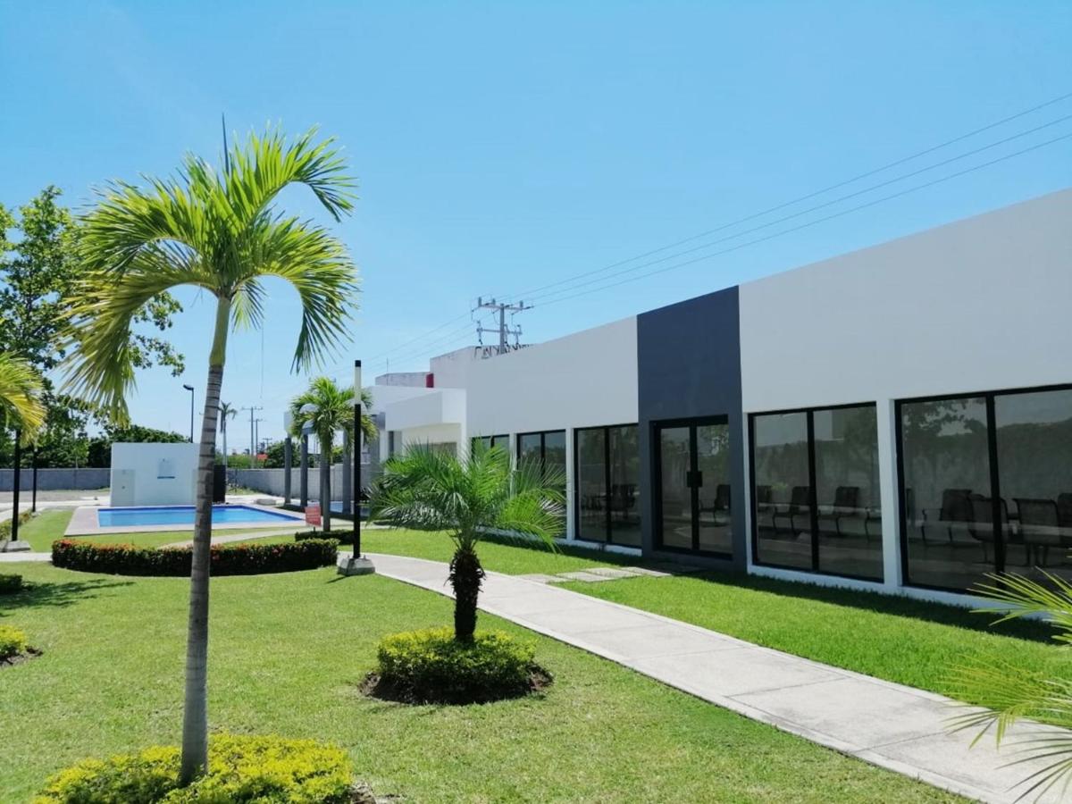 Departamento Moderno Durazno - 2 Albercas - 3 Min Malecón y Playas - Chambres d'hôtes Mazatlán