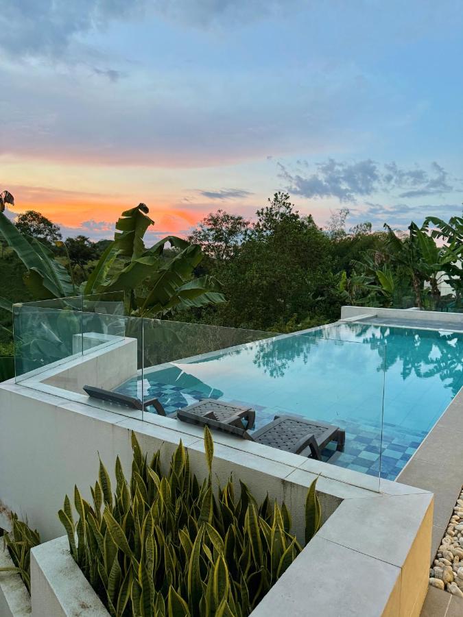 Cómoda y tranquila casa de lujo sector cerritos - B&B Pereira