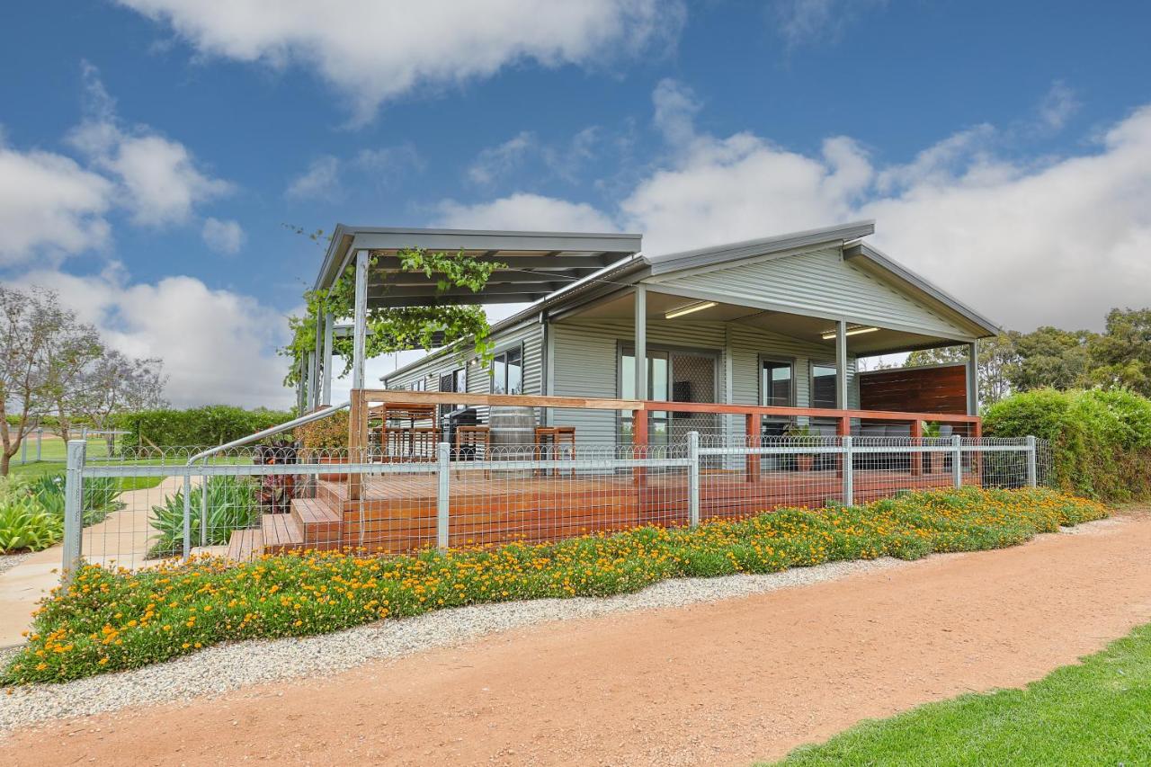 Eli's at Benetook Farm - B&B Mildura