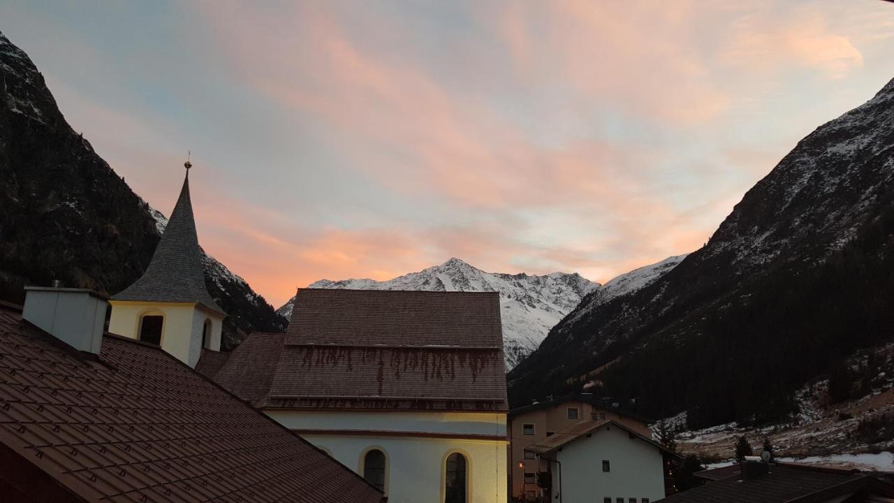 Doppelzimmer mit Balkon