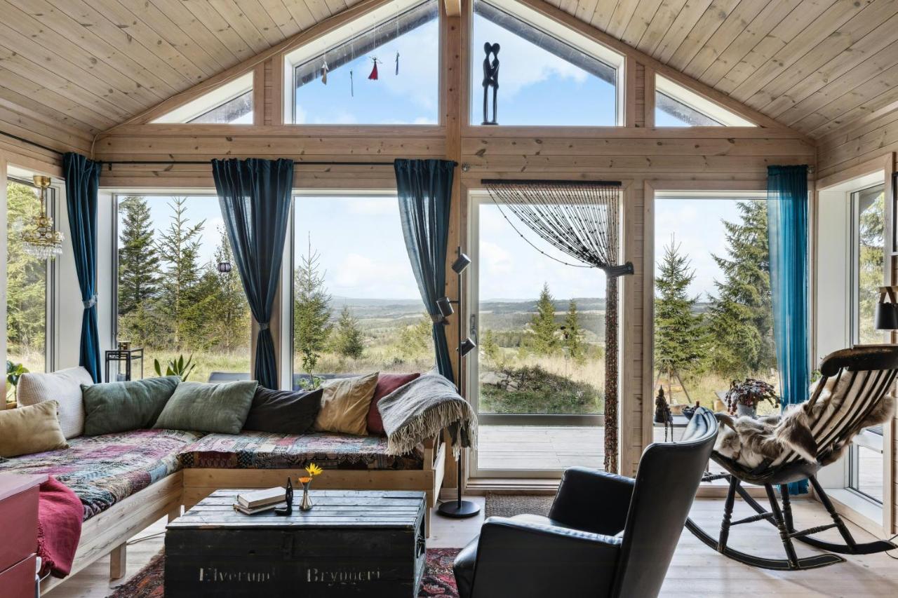 Family Cabin With Views Over Hadeland - B&B Lunner